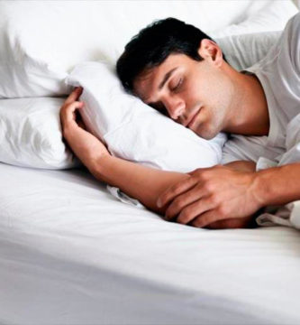 ¿Se puede dormir con aire acondicionado?