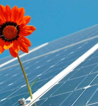 Amazon anuncia la puesta en marcha de su primera granja solar en España